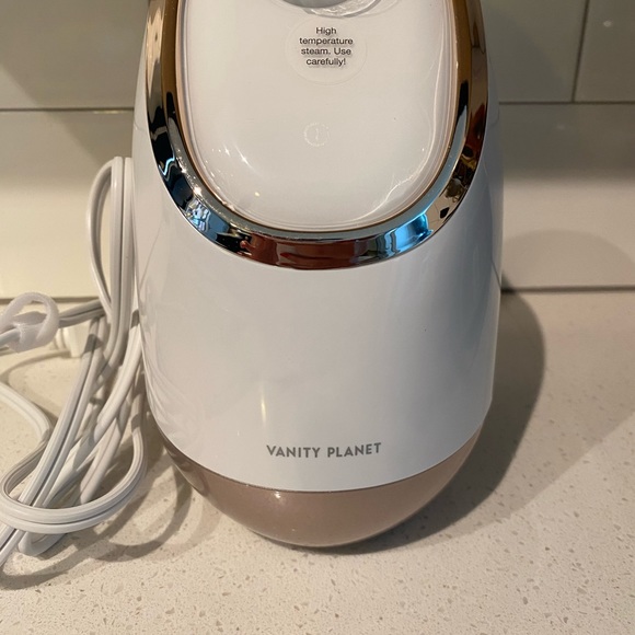 Vanity planet facial steamer. Open box never used. All attachments come with it - Picture 3 of 5